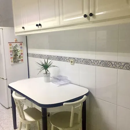 Affittacamere Quarto Em Apartamento Completo, Entre Lisboa E Sintra! *